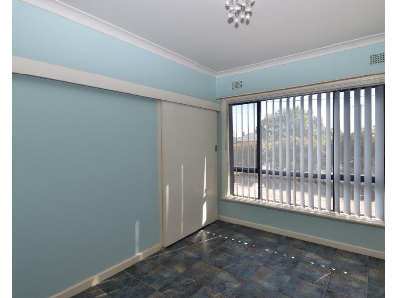121 Warne Street, Wellington NSW 2820