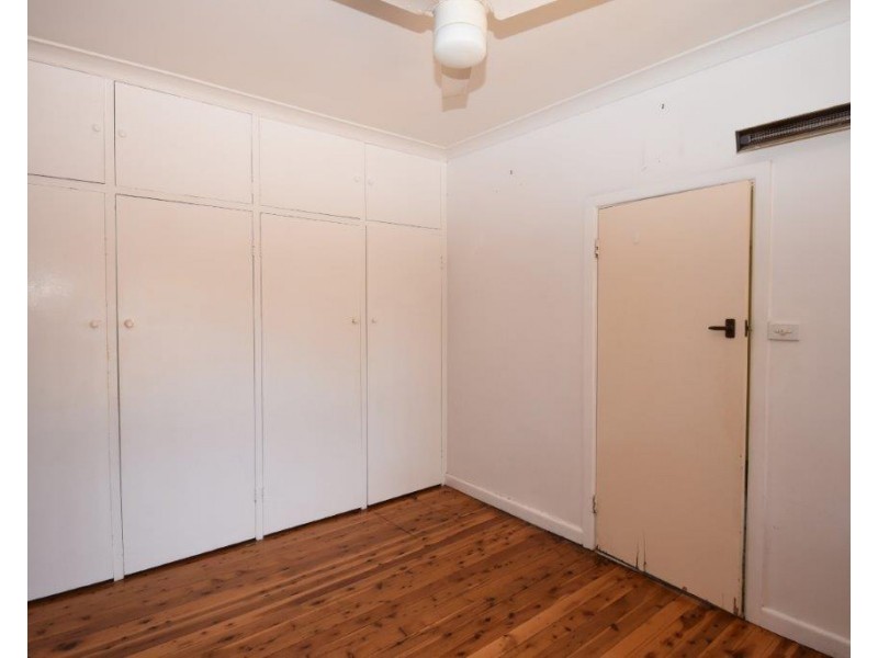 121 Warne Street, Wellington NSW 2820
