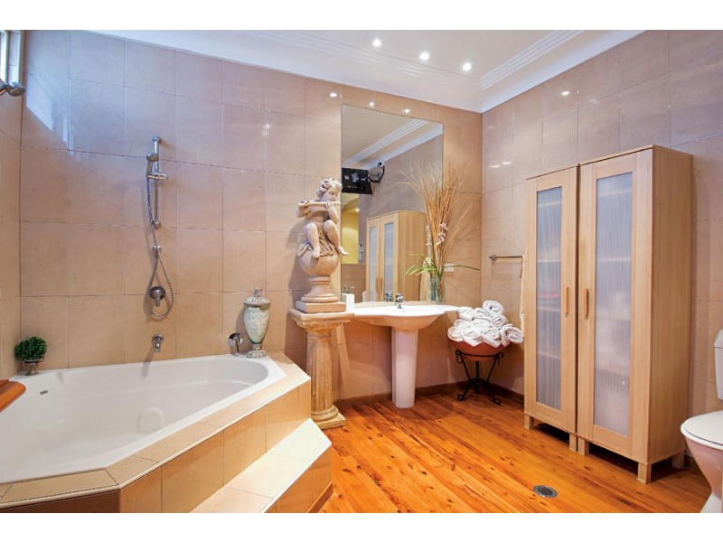 18 Belair Avenue, Caringbah NSW 2229