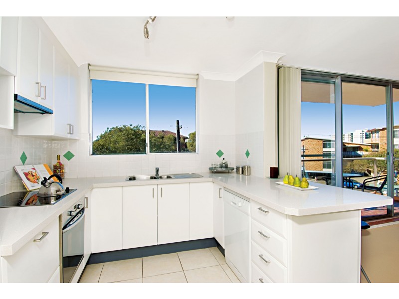 2/21 Burke Road, Cronulla NSW 2230