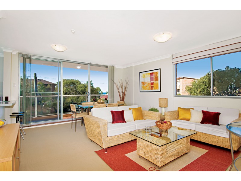 2/21 Burke Road, Cronulla NSW 2230