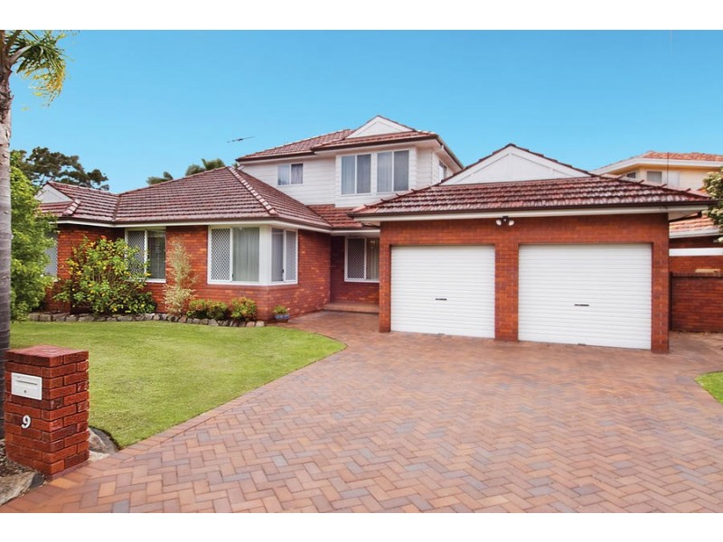 9 Clarence Crescent, Sylvania Waters NSW 2224