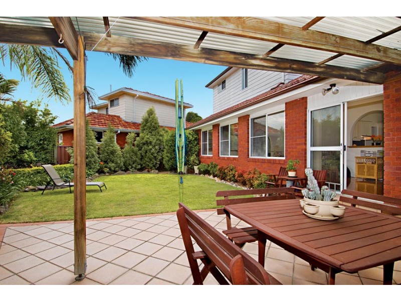 9 Clarence Crescent, Sylvania Waters NSW 2224