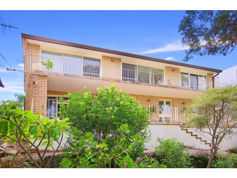 11 Fernleigh Road, Caringbah NSW 2229