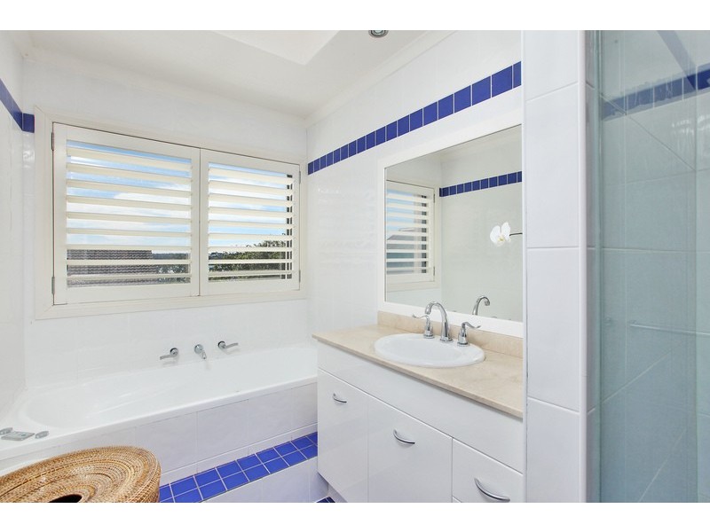 18 Swan Street, Lilli Pilli NSW 2229