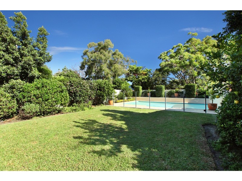 18 Swan Street, Lilli Pilli NSW 2229