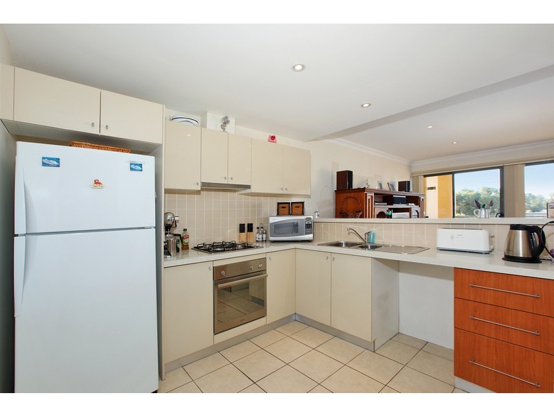 27/52 President Avenue, Caringbah NSW 2229