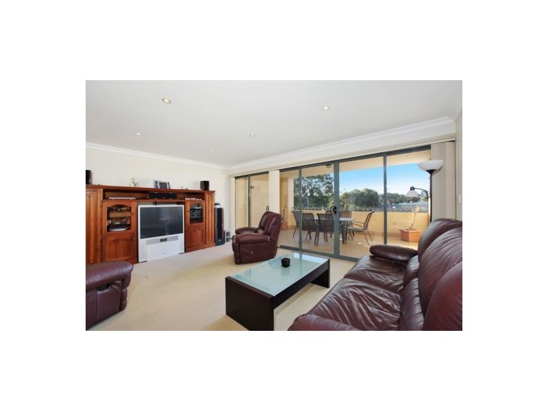 27/52 President Avenue, Caringbah NSW 2229