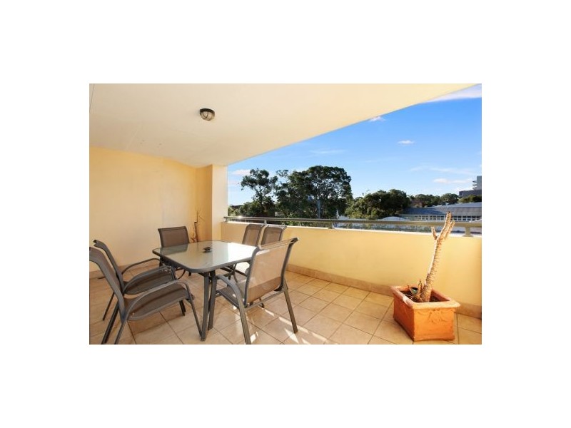 27/52 President Avenue, Caringbah NSW 2229