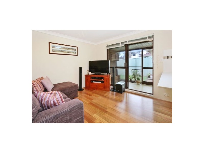 11/24 Jacaranda Road, Caringbah NSW 2229
