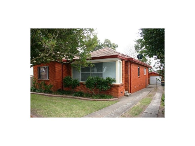 11 Booyong Avenue, Caringbah NSW 2229