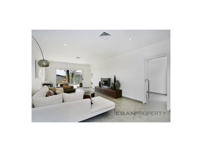 30 Saunders Bay Road, Caringbah NSW 2229