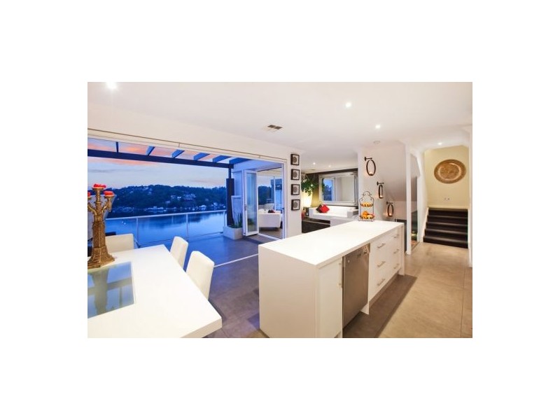 14 Maroopna Road, Yowie Bay NSW 2228