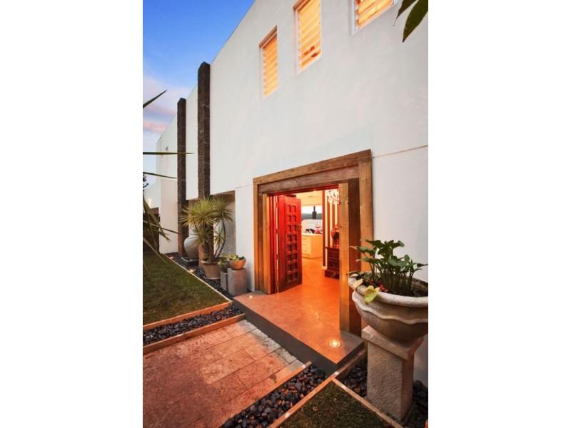 14 Maroopna Road, Yowie Bay NSW 2228