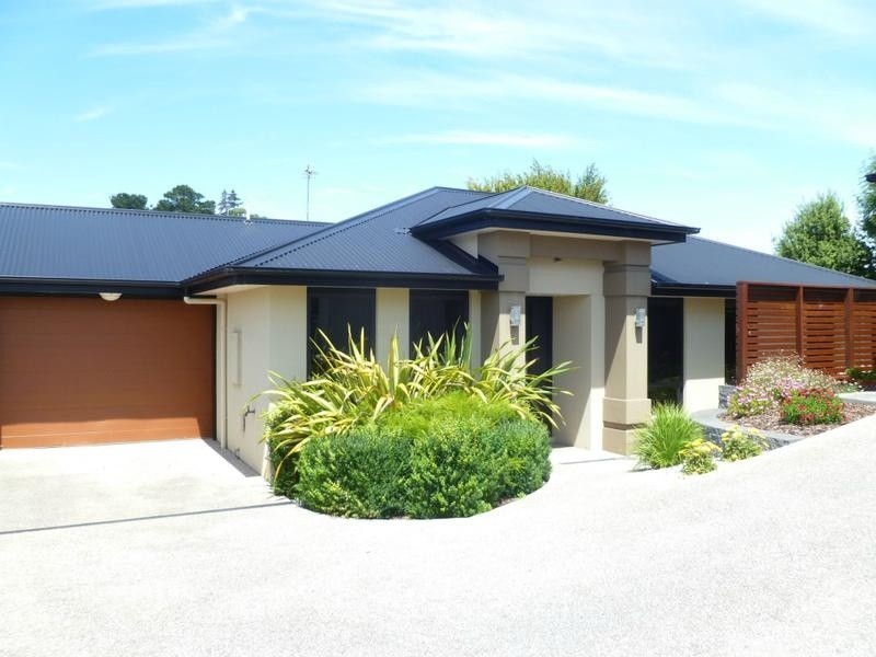 1/6 Dana Drive, Devonport TAS 7310