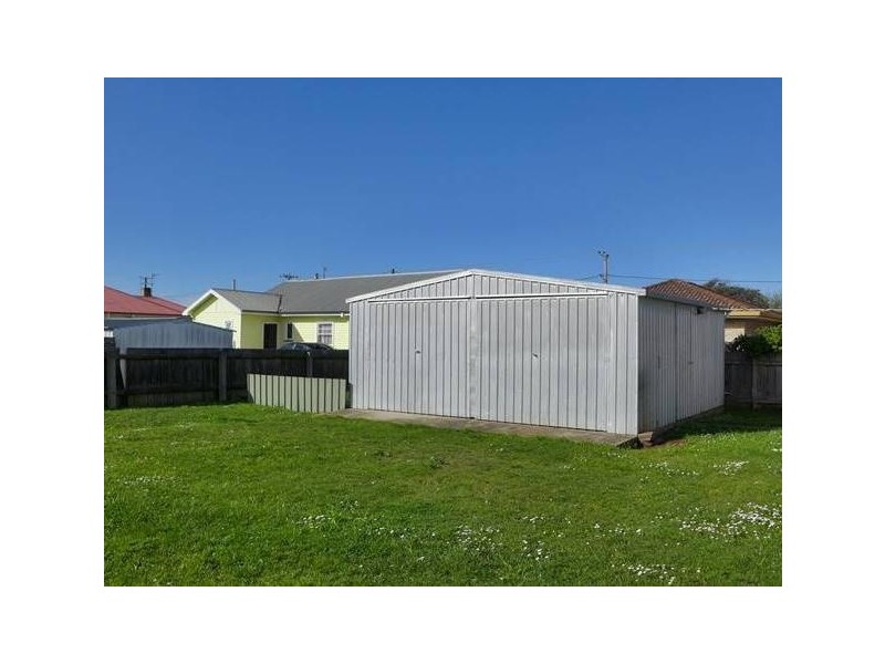 64 Madden Street, Devonport TAS 7310