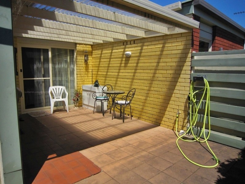 5/6A Ronald, Devonport TAS 7310