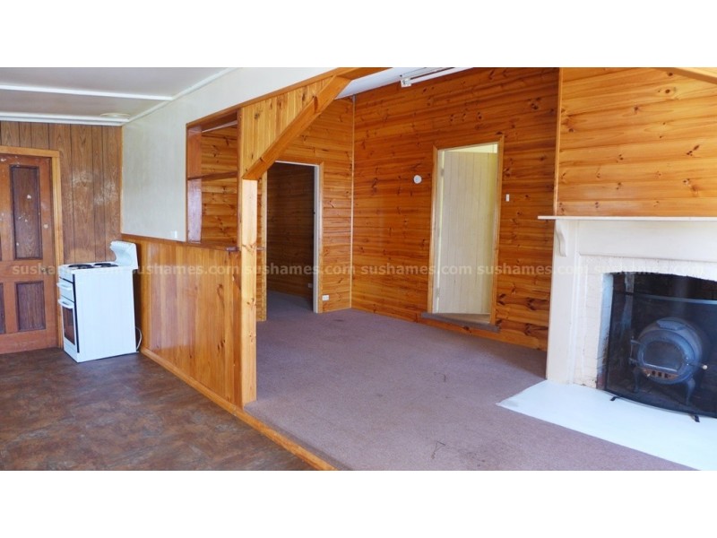 21 Main Street, Wilmot TAS 7310