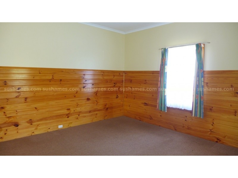 21 Main Street, Wilmot TAS 7310