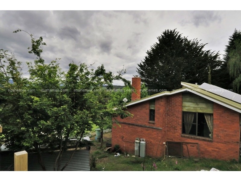 2 Hoares Road, Wilmot TAS 7310