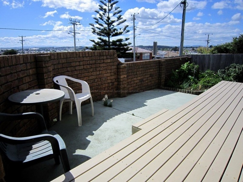 6/8 Lovett Street, Devonport TAS 7310