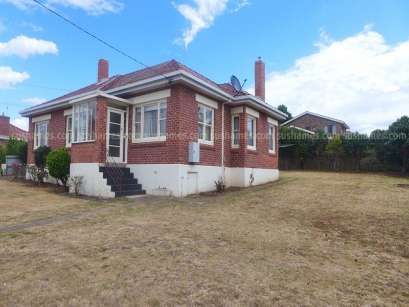 19 Ronald Street, Devonport TAS 7310