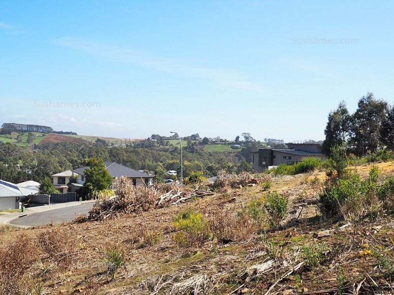 7 Tomarah Crescent, Devonport TAS 7310