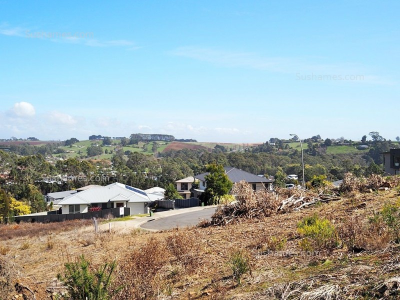 4 Tomarah Crescent, Devonport TAS 7310