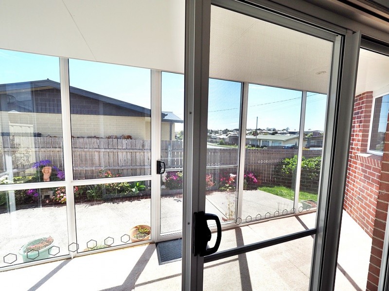 2/30 Middle Road, Devonport TAS 7310