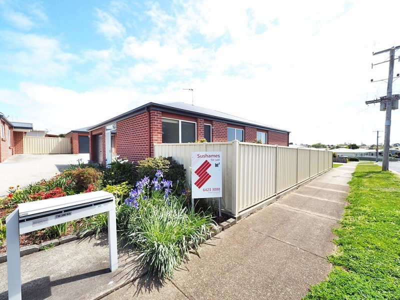 2/30 Middle Road, Devonport TAS 7310