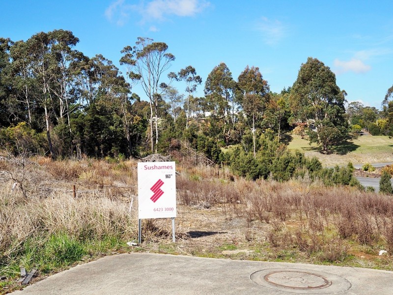 6 Tomarah Crescent, Devonport TAS 7310