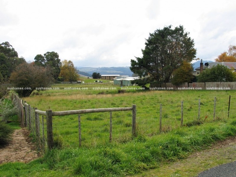 18 Holmes Road, Roland TAS 7306