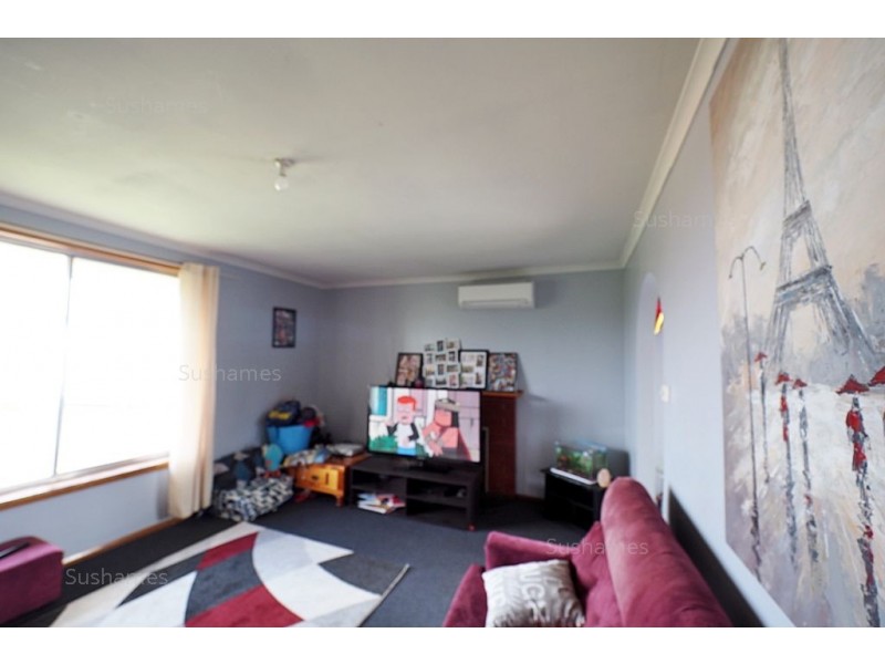 32 Winter Avenue, Upper Burnie TAS 7320