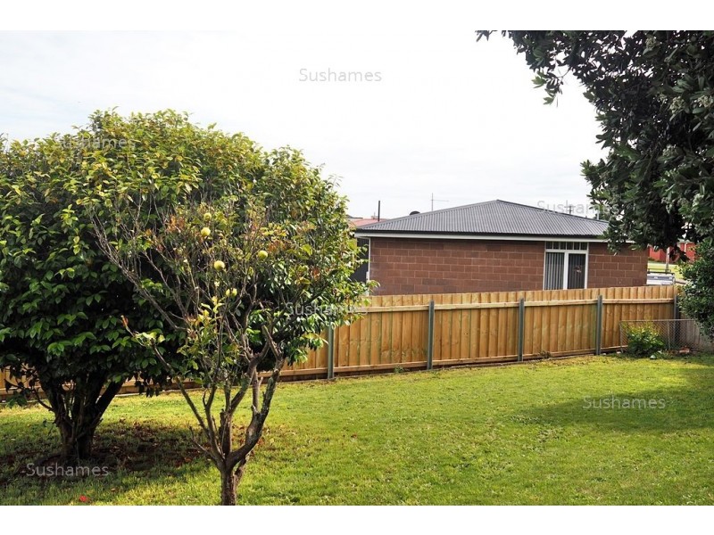 32 Winter Avenue, Upper Burnie TAS 7320