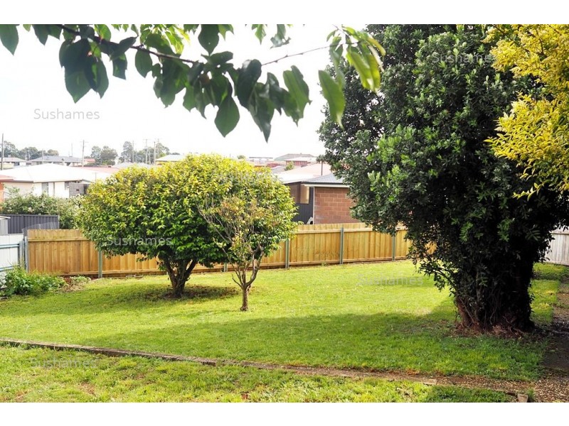 32 Winter Avenue, Upper Burnie TAS 7320