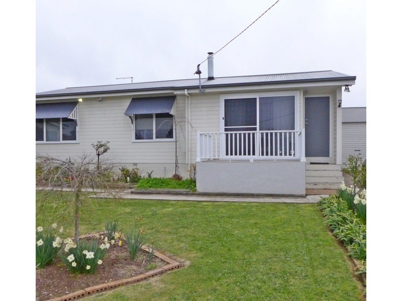 7 Raymond Avenue, Devonport TAS 7310