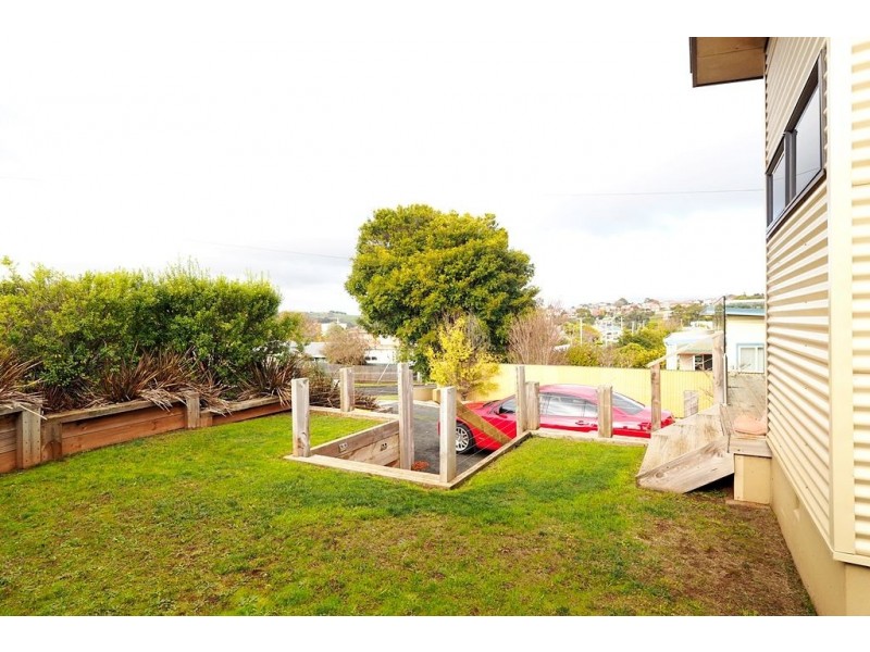15 Ashburner Street, Devonport TAS 7310