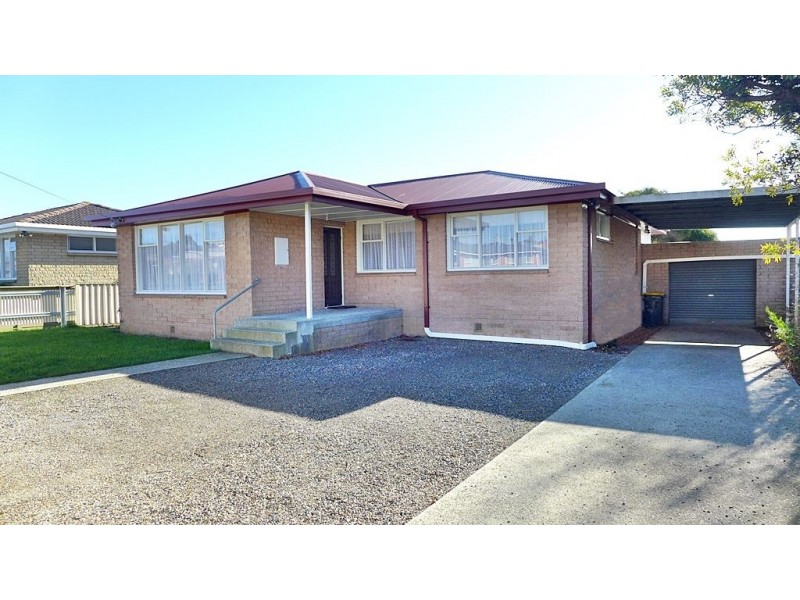 2 Valley Road, Devonport TAS 7310