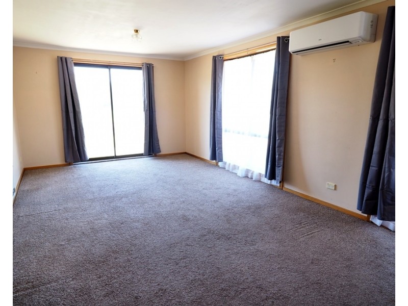 3/9 Norman Court, Newnham TAS 7248
