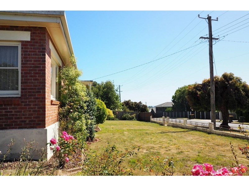 19 Ronald Street, Devonport TAS 7310