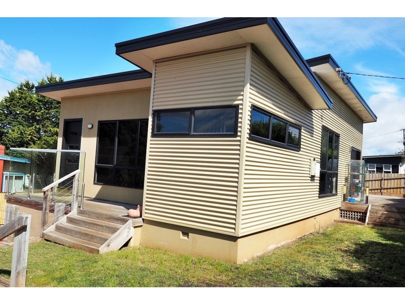 15 Ashburner Street, Devonport TAS 7310