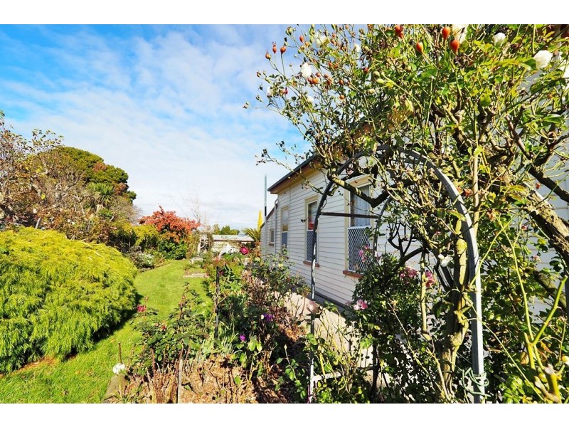 69 Stewart Street, Devonport TAS 7310