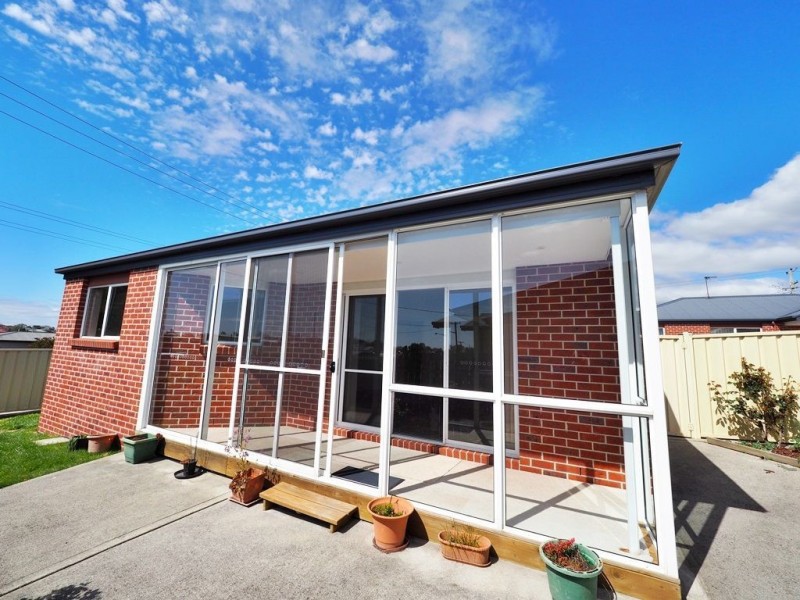 2/30 Middle Road, Devonport TAS 7310