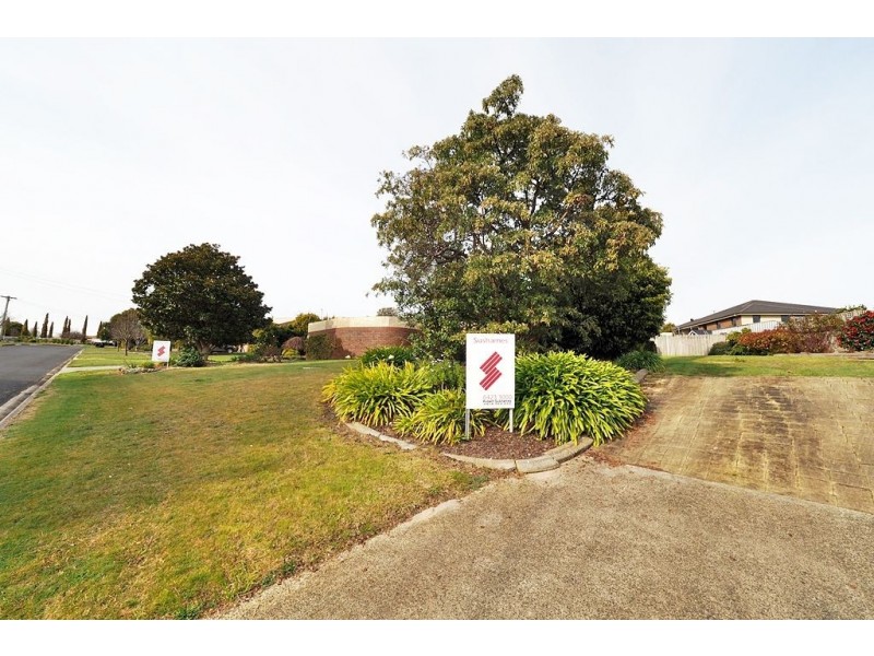 19 Bellevue Court, Ambleside TAS 7310