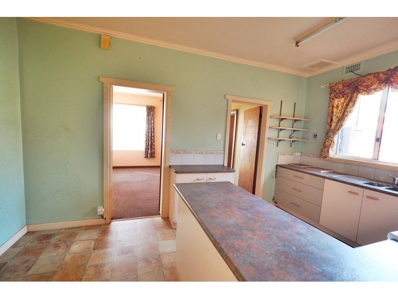 47 Valley Road, Devonport TAS 7310