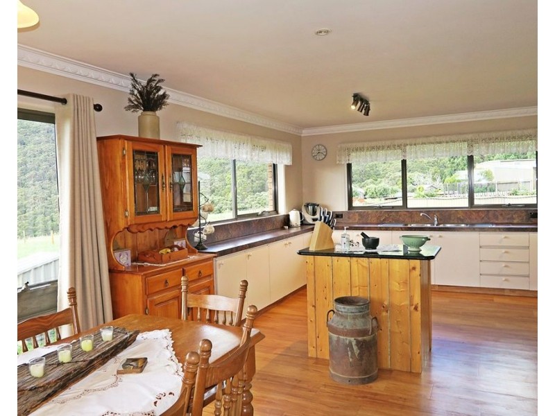851 IRONCLIFFE ROAD, Penguin TAS 7316