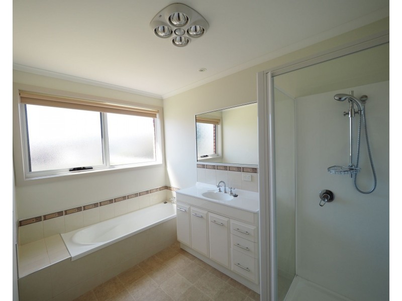 2/30 Middle Road, Devonport TAS 7310