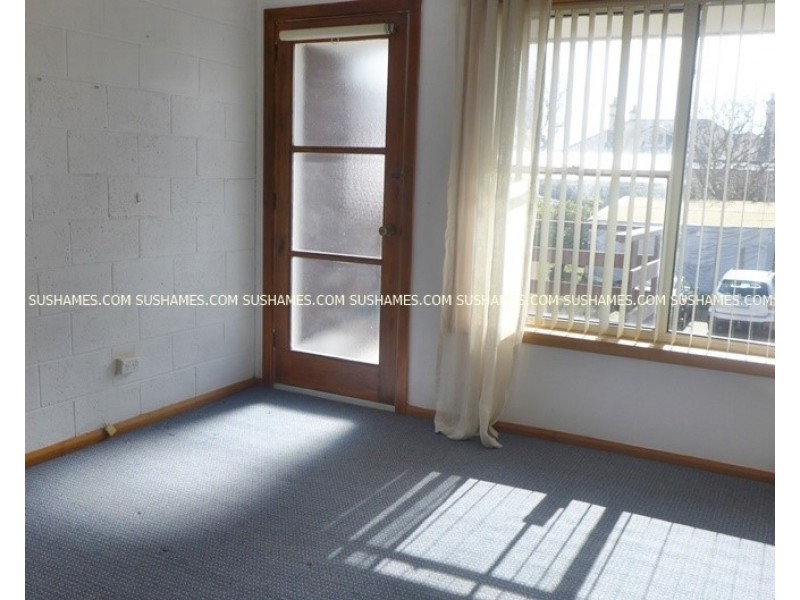 2/19 Victoria Parade, Devonport TAS 7310