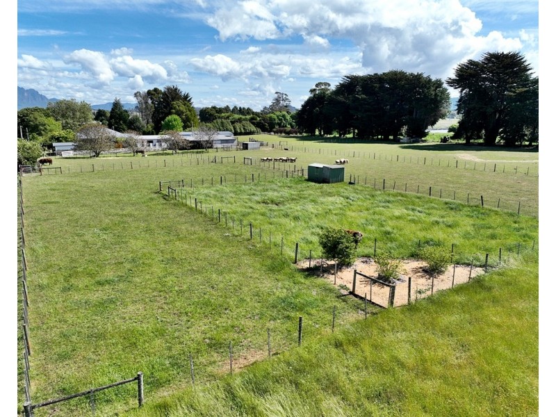 1589 Sheffield Road, Barrington TAS 7306