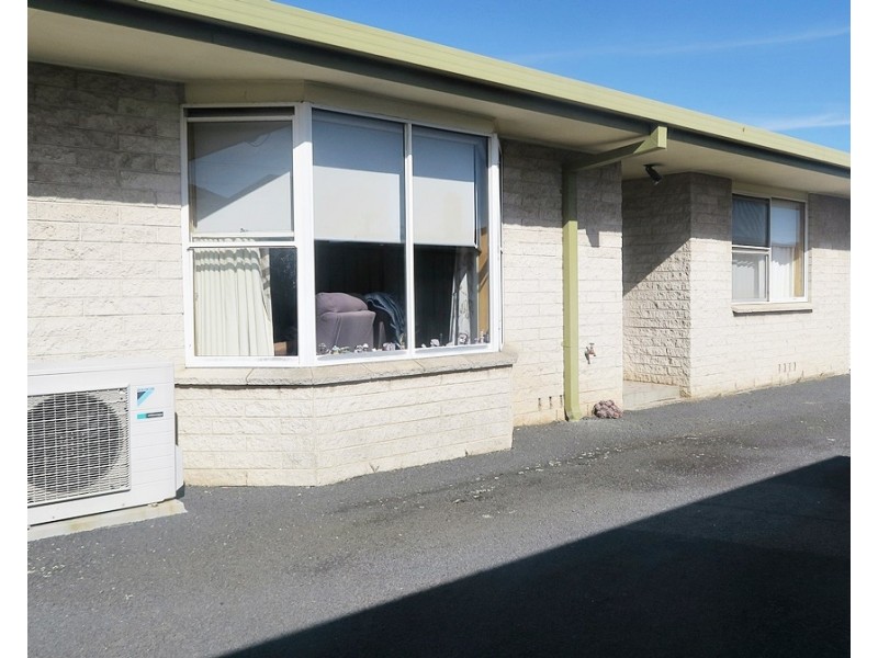 2/4 Symbister Street, Devonport TAS 7310